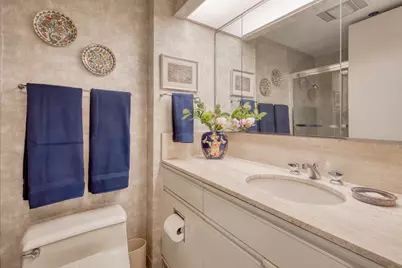 950 N Michigan Avenue #3702, Chicago, IL 60611 - Photo 27