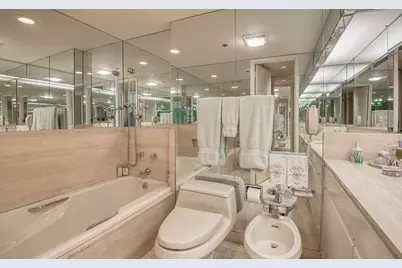 950 N Michigan Avenue #3702, Chicago, IL 60611 - Photo 23