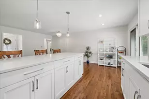 1742 E Tano Ln, Mount Prospect, IL 60056 - Photo 7