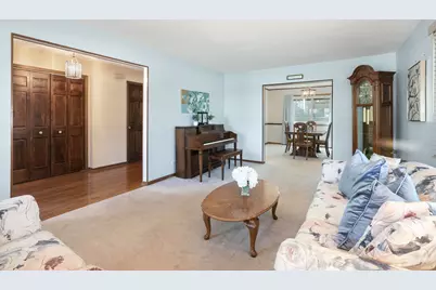 908 Firth Road, Mundelein, IL 60060 - Photo 3