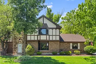 11716 S Black Forest Ln, Palos Park, IL 60464 - Photo 3