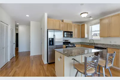 934 W Cuyler Avenue #4B, Chicago, IL 60613 - Photo 3