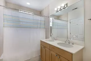 934 W Cuyler Ave, Chicago, IL 60613 - Photo 11
