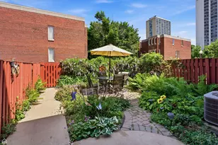 2733 S Michigan Ave, Chicago, IL 60616 - Photo 27