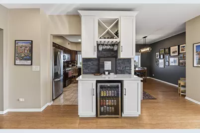 201 N Vail Avenue #807, Arlington Heights, IL 60004 - Photo 5