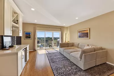 201 N Vail Avenue #807, Arlington Heights, IL 60004 - Photo 7