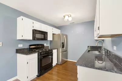 330 Wethington Drive #D, Wauconda, IL 60084 - Photo 5