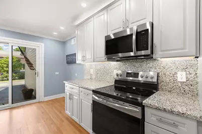 1501 Topp Lane #E, Glenview, IL 60025 - Photo 5