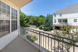 733 Pheasant Trail, Saint Charles, IL 60174 - Photo 7