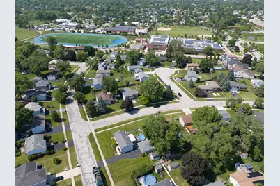 2413 Sioux Avenue, Woodridge, IL 60517 - Photo 33