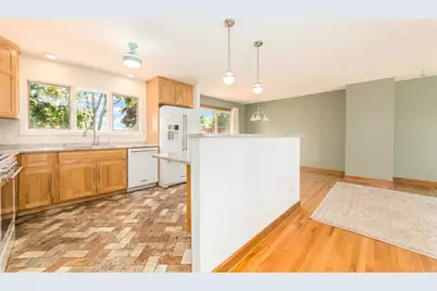 2413 Sioux Avenue, Woodridge, IL 60517 - Photo 13