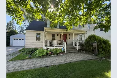 707 Glenshire Road, Glenview, IL 60025 - Photo 1