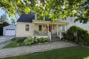 707 Glenshire Rd, Glenview, IL 60025 - Photo 1