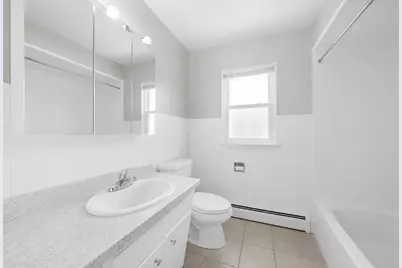 [Address not provided], Bellwood, IL 60104 - Photo 5