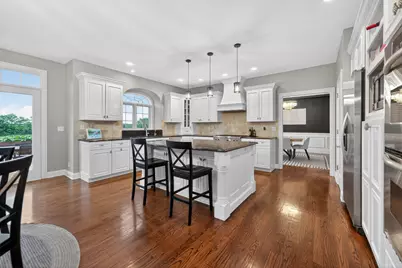 39W696 Henry David Thoreau Place, Saint Charles, IL 60175 - Photo 11
