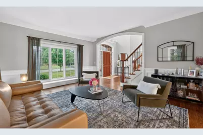 39W696 Henry David Thoreau Place, Saint Charles, IL 60175 - Photo 5