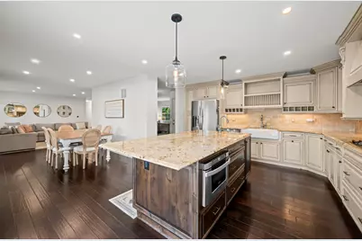 1005 W Firestone Drive, Hoffman Estates, IL 60192 - Photo 9