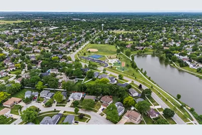 1005 W Firestone Drive, Hoffman Estates, IL 60192 - Photo 35