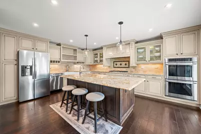 1005 W Firestone Drive, Hoffman Estates, IL 60192 - Photo 7