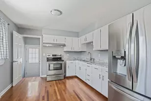 1215 W Roosevelt Rd, Wheaton, IL 60187 - Photo 7