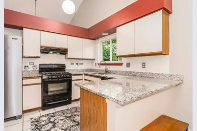 1862 Grosse Pointe Drive, Hanover Park, IL 60133 - Photo 5