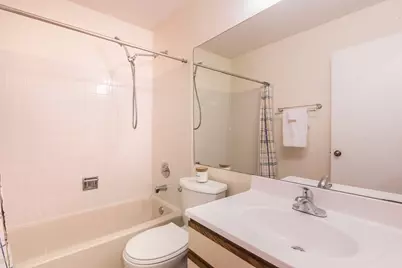 1862 Grosse Pointe Drive, Hanover Park, IL 60133 - Photo 9