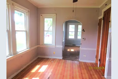 8215 W Forest Preserve Avenue, Chicago, IL 60634 - Photo 5