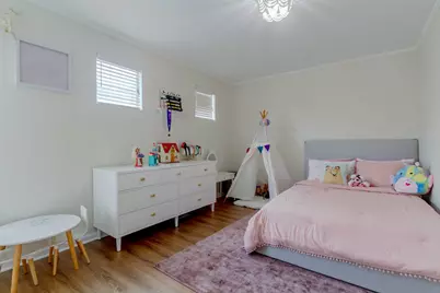 6957 N Western Avenue #F, Chicago, IL 60645 - Photo 19