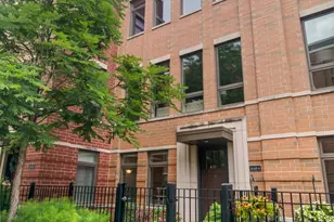 1648 S Prairie Ave, Chicago, IL 60616 - Photo 1