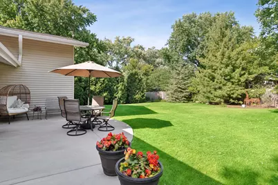 6601 Macarthur Drive, Woodridge, IL 60517 - Photo 19