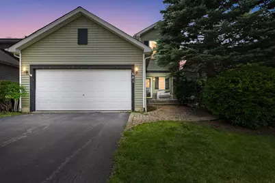 681 W Huron Hills Trail, Round Lake Heights, IL 60073 - Photo 1