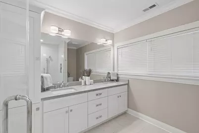 18 S Fairview Avenue #2N, Park Ridge, IL 60068 - Photo 17
