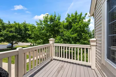 557 Cary Woods Circle, Cary, IL 60013 - Photo 9