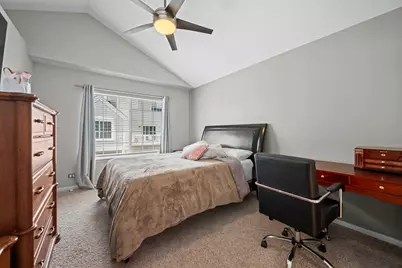 557 Cary Woods Circle, Cary, IL 60013 - Photo 11