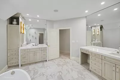 12 Carlisle Drive, Oak Brook, IL 60523 - Photo 67