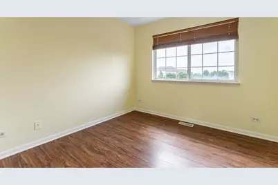 1682 Dogwood Lane, Hanover Park, IL 60133 - Photo 11