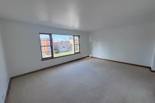 10315 Chaucer St, Westchester, IL 60154 - Photo 3