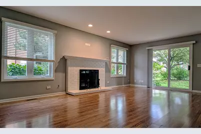1541 N Kendal Court, Arlington Heights, IL 60004 - Photo 9