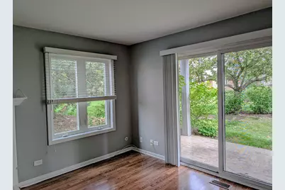 1541 N Kendal Court, Arlington Heights, IL 60004 - Photo 11