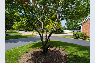 1541 N Kendal Court, Arlington Heights, IL 60004 - Photo 27