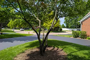 1541 N Kendal Ct, Arlington Heights, IL 60004 - Photo 27