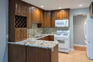 1541 N Kendal Ct, Arlington Heights, IL 60004 - Photo 15