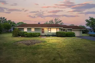 1350 63rd Pl, La Grange Highlands, IL 60525 - Photo 1