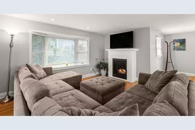 222 E Center Avenue, Lake Bluff, IL 60044 - Photo 15