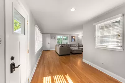 222 E Center Avenue, Lake Bluff, IL 60044 - Photo 13