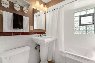 7727 W Berwyn Avenue, Chicago, IL 60656 - Photo 11