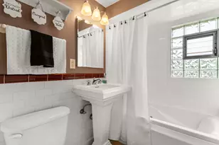 7727 W Berwyn Ave, Chicago, IL 60656 - Photo 11