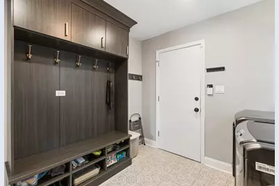 9424 Tripp Avenue, Skokie, IL 60076 - Photo 43