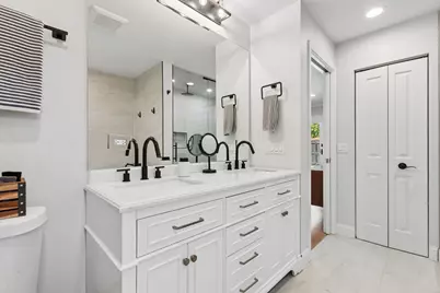 9424 Tripp Avenue, Skokie, IL 60076 - Photo 33