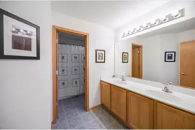 325 Forest Trail, South Elgin, IL 60177 - Photo 15